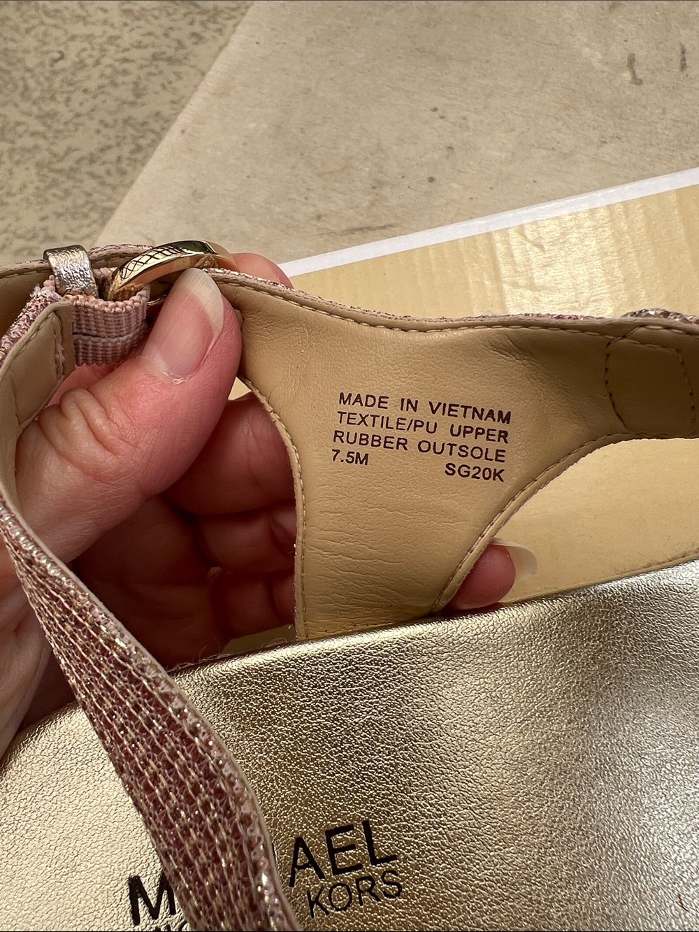 Michael Kors Pink Laney Thong Espadrille Wedge Sandals Rose Gold 7.5 - Picture 9 of 14